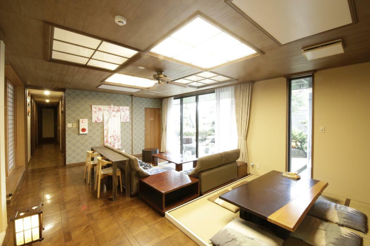 Guest House Hakozaki Garden Fukuoka  Eksteriør billede